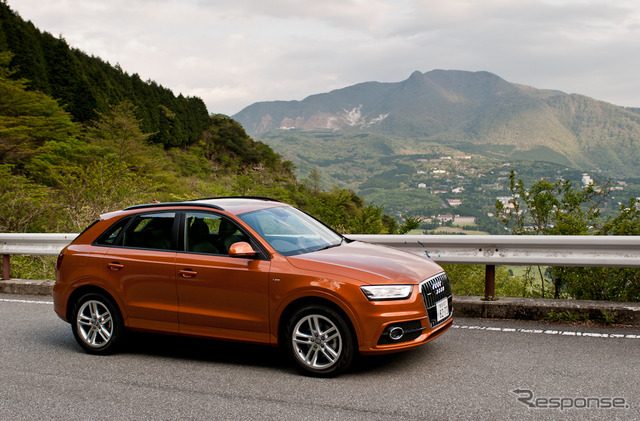 アウディ Q3 「S-Line」パッケージ、ボディカラー:サモアオレンジM