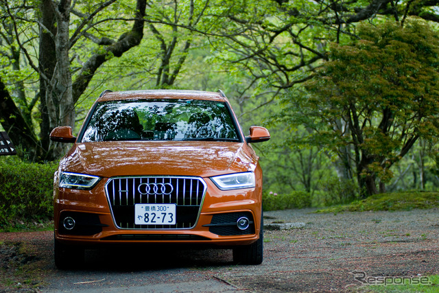 アウディ Q3 「S-Line」パッケージ、ボディカラー:サモアオレンジM