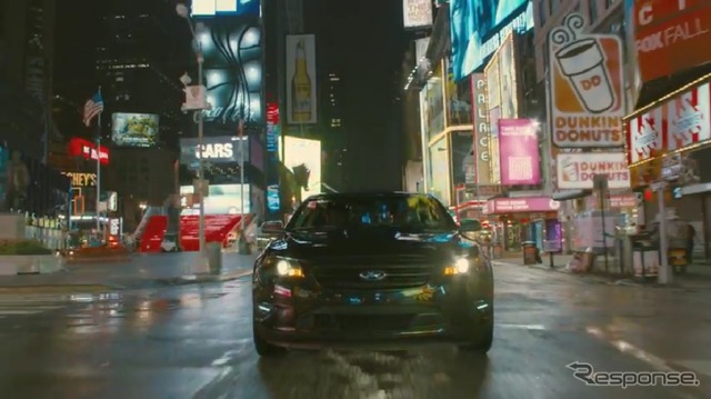 映画『メン・イン・ブラック3』に登場するフォード トーラス SHO