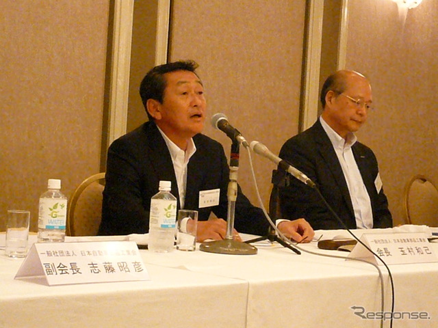 部工会玉村新会長(左)会見