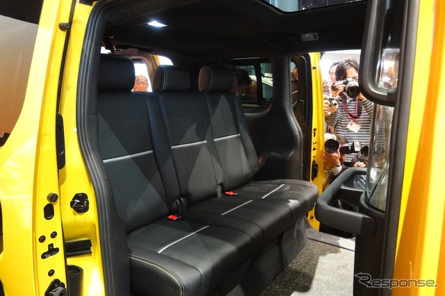 日産・NV200ニューヨークタクシー