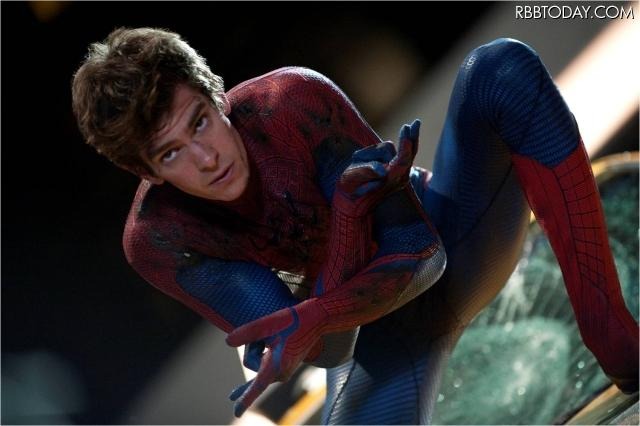 これまでとストーリーやキャストを一新した映画『アメイジング・スパイダーマン』