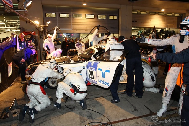 【写真蔵】ニュル24時間…白熱のピット作業