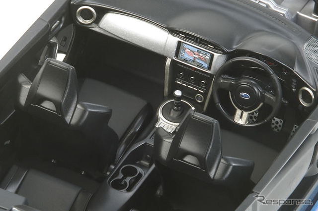 タミヤ・1/24スポーツカーシリーズ「スバル BRZ」