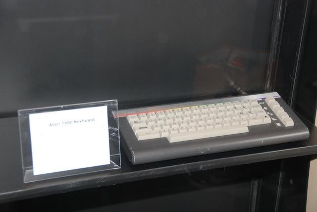 【E3 2012】レトロゲームがずらり並んだE3名物ビンテージコーナーを突撃取材!