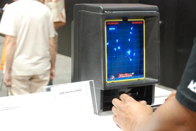 【E3 2012】レトロゲームがずらり並んだE3名物ビンテージコーナーを突撃取材!