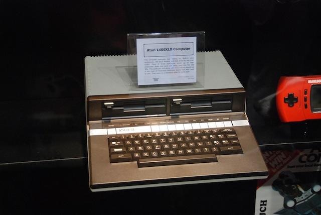【E3 2012】レトロゲームがずらり並んだE3名物ビンテージコーナーを突撃取材!