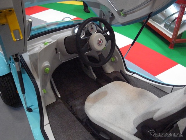 親子で“かまって”あげるトヨタ Camatte、おもちゃショーに登場