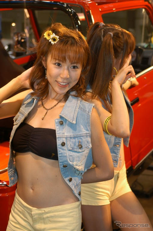 【オートギャラリー04】コンパニオン写真蔵…セクシービームを俺にくれ!!