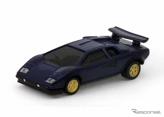プルバック機能が付いたランボルギーニのミニチュアカーが缶コーヒーのオマケに