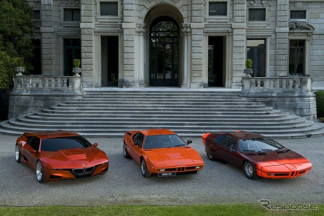 オリジナルのBMW M1(中央）。左は2008年に発表されたM1オマージュ