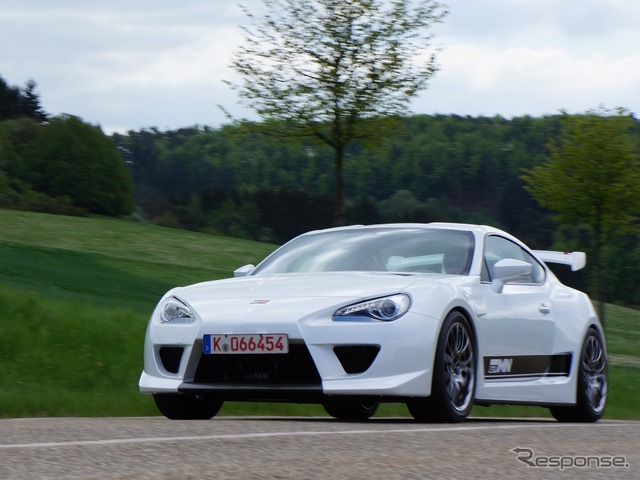 GAZOOレーシングがチューニングしたトヨタ86の高性能コンセプトカー、GRMNS PORTS FR