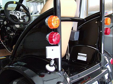 ZMP e-nuvo OpticalFlow-Zスタータキット 超小型車RoboCarへの取付例