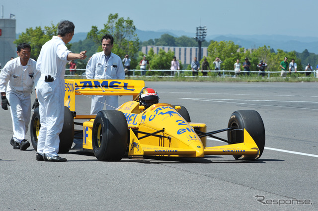 ロータス100T('88)