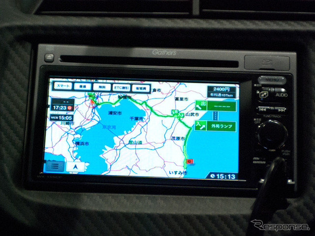 ディーラーオプションのディスプレイコンポ「WX-135CP」とインターナビポケットを接続