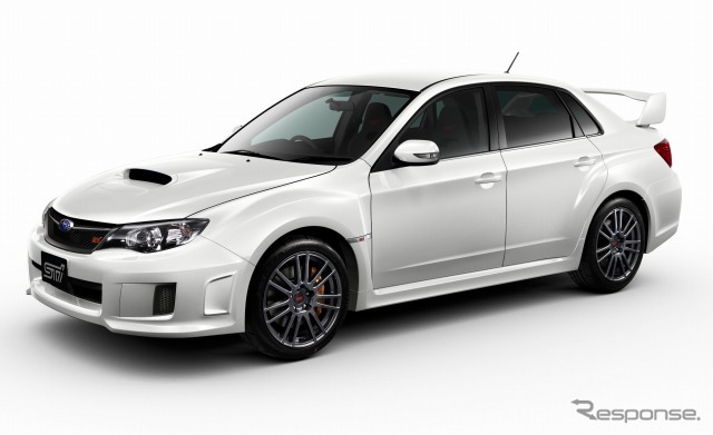 スバル インプレッサ 4ドア WRX STI spec C 18インチタイヤ仕様