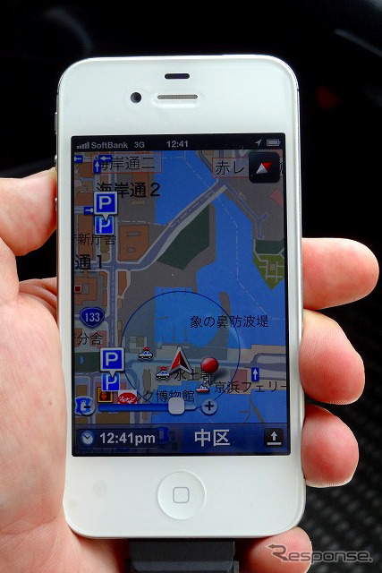 iPhone側で見た地図画面。単体でのアプリ使用ができるかどうかは現状未決定。