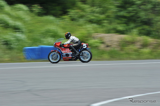 RCB1000('76)