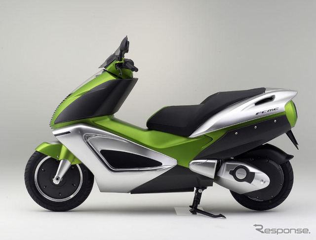 ホンダ、燃料電池二輪車を開発
