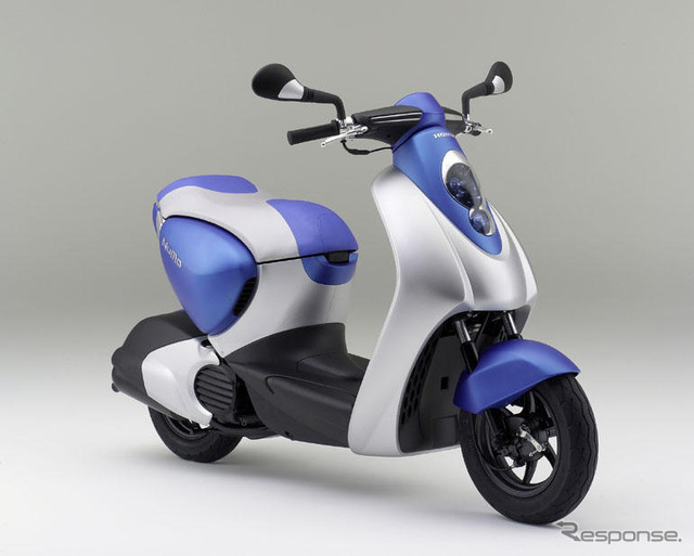 ホンダ、ハイブリッド・スクーターの市販準備