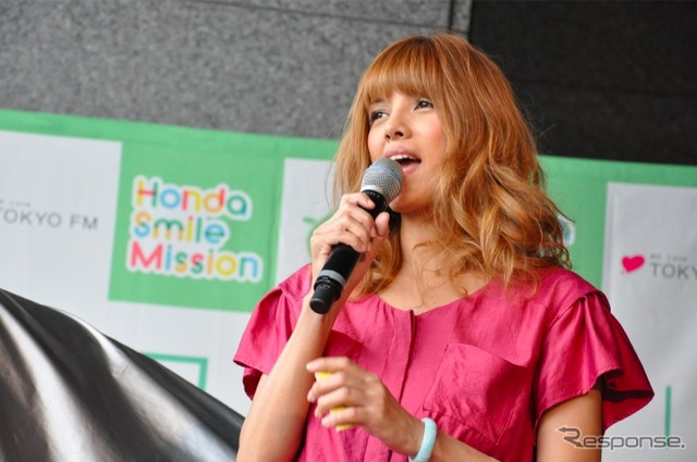 SHEILAさん