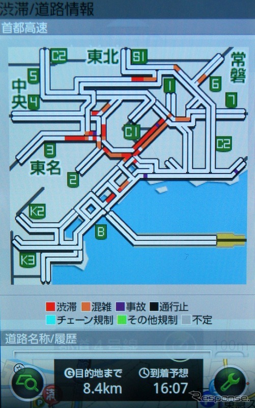 渋滞・道路情報。VICSを元に沙kぅせいされている。どの道が混んでいるかが一目瞭然だ。