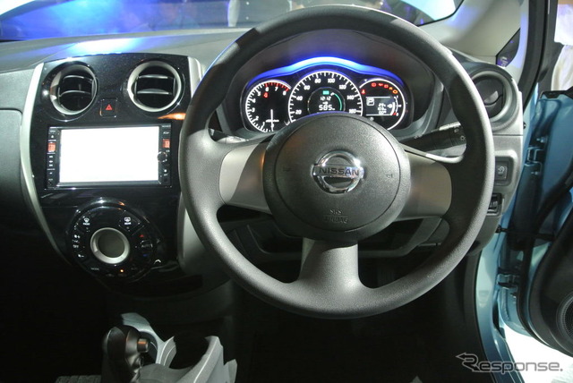 日産自動車 新型ノート ワールドプレミア