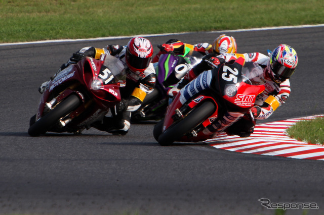 鈴鹿8時間耐久ロードレース2011