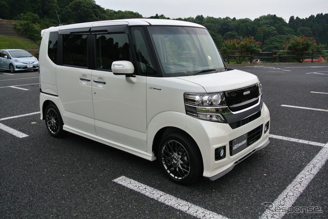 ホンダ N BOX +