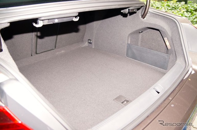 フォルクスワーゲン CC 1.8TSI テクノロジーパッケージ