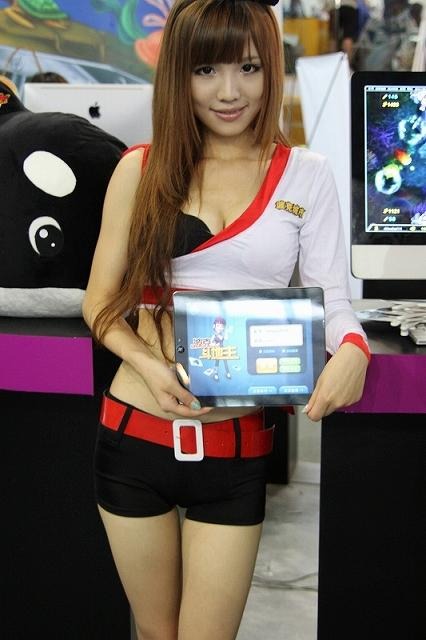 【China Joy 2012】とれたて中国美人をお届け！ゲームショウを彩るコンパニオンたち200枚(1)