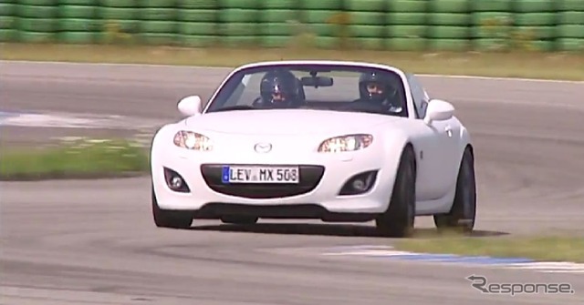ドイツ・ホッケンハイムで同乗試乗会を行うマツダ『MX-5(ロードスター) Yusho』(優勝)