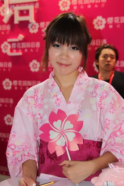 【China Joy 2012】熱気にも負けない!2日目の中国美女コンパニオンを紹介