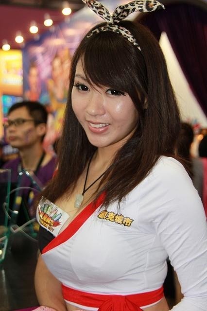 【China Joy 2012】熱気にも負けない!2日目の中国美女コンパニオンを紹介