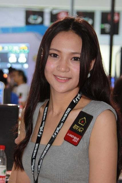 【China Joy 2012】熱気にも負けない!2日目の中国美女コンパニオンを紹介