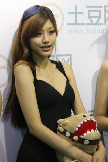 【China Joy 2012】熱気にも負けない!2日目の中国美女コンパニオンを紹介
