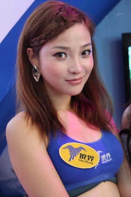 【China Joy 2012】熱気にも負けない!2日目の中国美女コンパニオンを紹介
