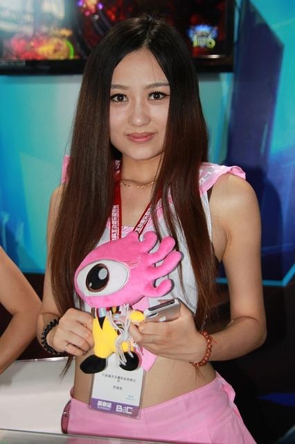 【China Joy 2012】熱気にも負けない!2日目の中国美女コンパニオンを紹介