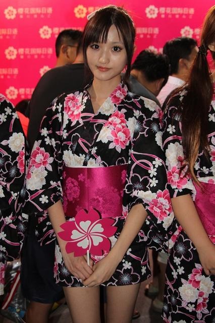 【China Joy 2012】熱気にも負けない!2日目の中国美女コンパニオンを紹介