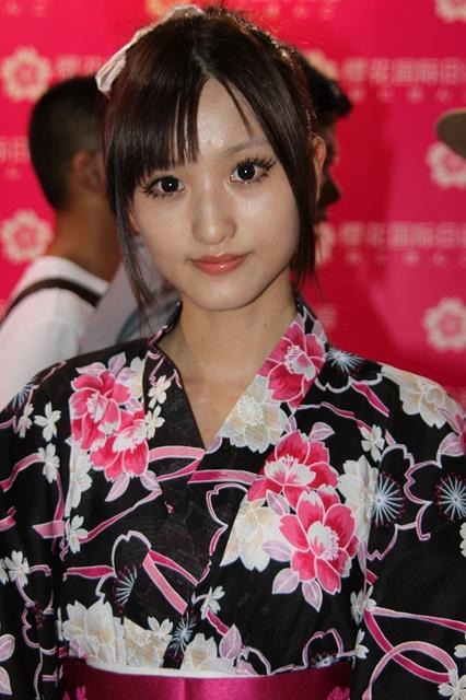【China Joy 2012】熱気にも負けない!2日目の中国美女コンパニオンを紹介