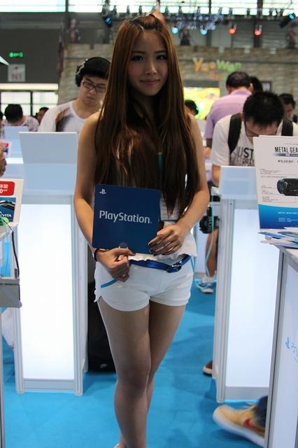 【China Joy 2012】熱気にも負けない!2日目の中国美女コンパニオンを紹介