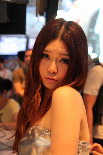 【China Joy 2012】熱気にも負けない!2日目の中国美女コンパニオンを紹介