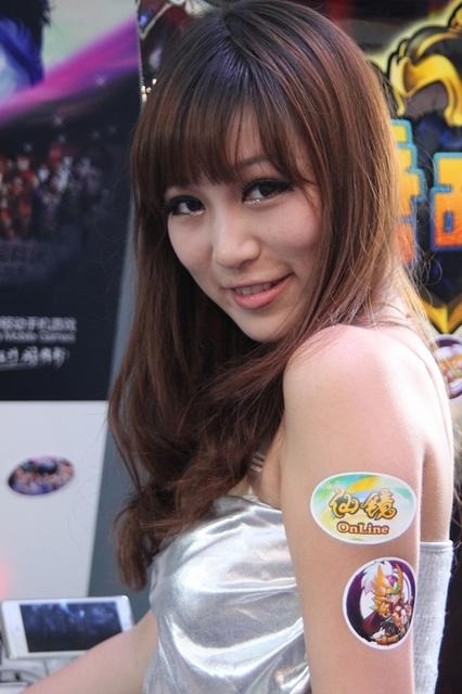 【China Joy 2012】熱気にも負けない!2日目の中国美女コンパニオンを紹介