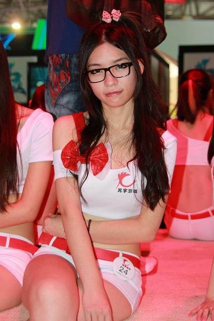 【China Joy 2012】熱気にも負けない!2日目の中国美女コンパニオンを紹介