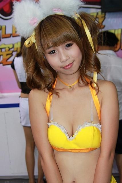 【China Joy 2012】熱気にも負けない!2日目の中国美女コンパニオンを紹介