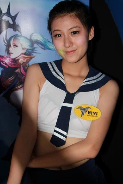 【China Joy 2012】熱気にも負けない!2日目の中国美女コンパニオンを紹介