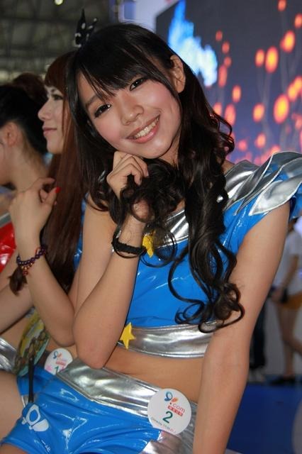 【China Joy 2012】熱気にも負けない!2日目の中国美女コンパニオンを紹介