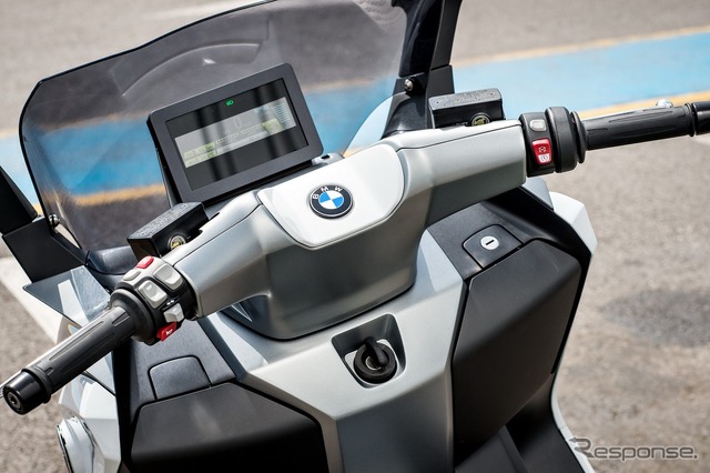 BMWの新電動スクーターコンセプト、Cエボリューション