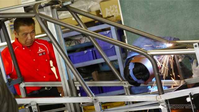三菱 パイクスピーク参戦車両 開発のようす