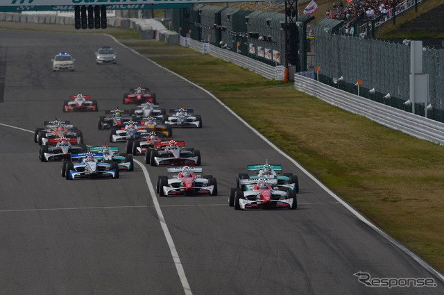 今季開幕戦鈴鹿のスタートシーン。来季2013年のSF初年度もマシンは変わらない(14年に新車導入予定)。